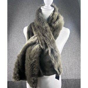 NWT Banana Republic Faux Fur Scarf Olive Green SO SOFT 49" Long 8" Wide
